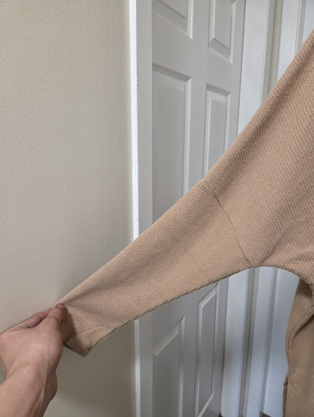 NWT Apricot Beige Ribbed Knit Tunic Sweater Top Oversized Dolman Sleeve - Picture 6 of 10